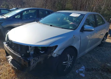 2012 Toyota Camry Le z USA, uszkodzony, nr VIN 4T4BF1FK3CR205221